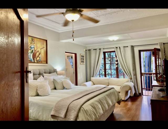 4 BEDROOM HOUSE FOR SALE IN KENSINGTON